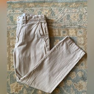 J. Crew stretch chinos style 1040 33/30 light tan